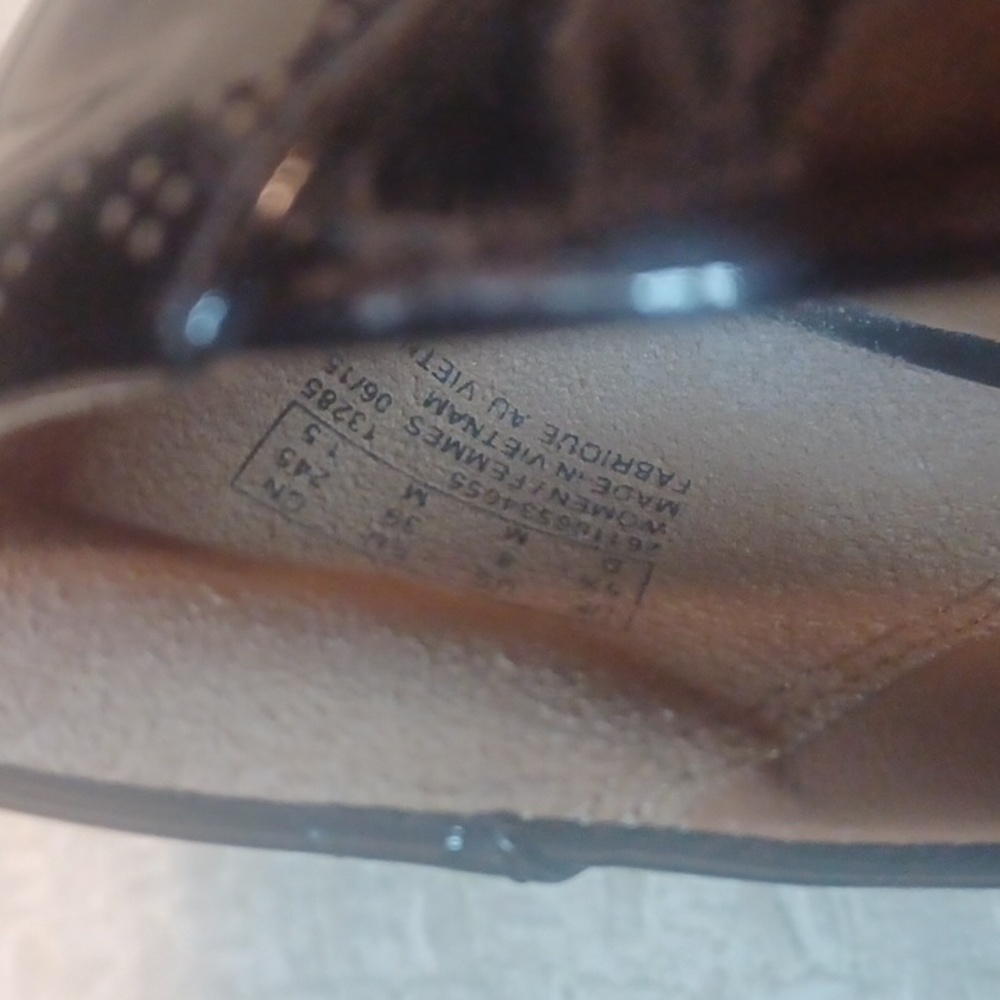 Clarks Black Patent Tarah Sofia  Leather Heels - Picture 6 of 9